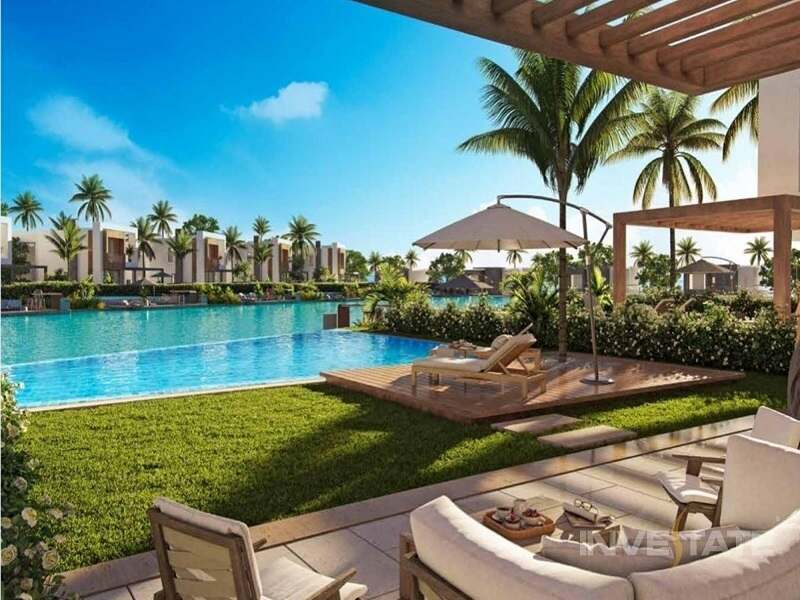 exterior-pool-view-hacienda-bay-water-villas-north-coast-palm-hills-2